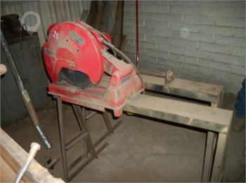 #25 - MILWAUKEE CHOP SAW Used Power Tools Tools/Hand held items auction results