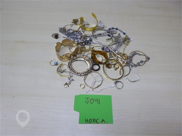 (1) BAG OF MISC JEWELRY Used Men's Watches auction results
