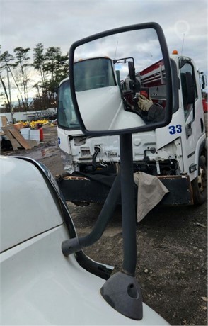 2006 INTERNATIONAL 4400 Used Glass Truck / Trailer Components for sale