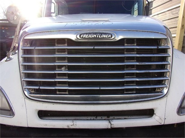 2009 FREIGHTLINER COLUMBIA 120 Used Grill Truck / Trailer Components for sale