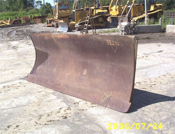 CATERPILLAR Used Blade, Moldboard for hire