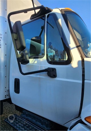 2016 INTERNATIONAL DURASTAR 4300 Used Door Truck / Trailer Components for sale