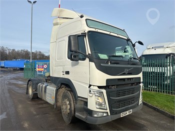 2015 VOLVO FM420 Used Tractor with Sleeper for sale