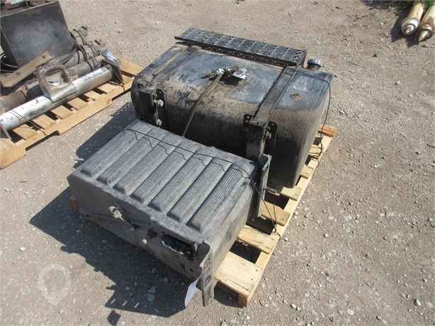 2002 INTERNATIONAL FUEL TANK AND BATTERY BOX Used Fuel Pump Truck / Trailer Components auction results