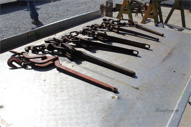 ACCO-DCCO/DURBIN DURCO/CUSTOM MADE LEVER LOAD BINDERS -QTY:6 Used Tiedowns / Binders Shop / Warehouse auction results