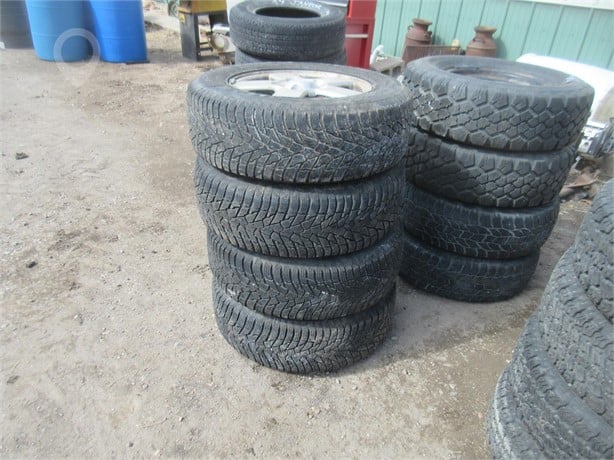 CHEVROLET 5 BOLT 215/70R16 Used Wheel Truck / Trailer Components auction results