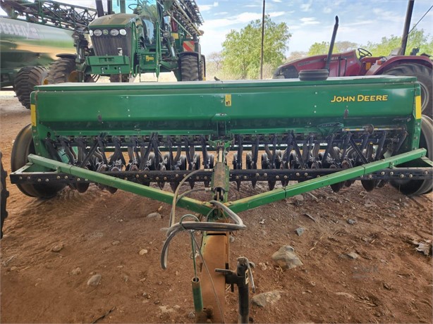 2015 JOHN DEERE BD1113 Used Grain Drills for sale
