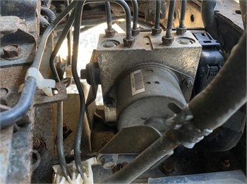 2015 MITSUBISHI FE Used Air Brake System Truck / Trailer Components for sale