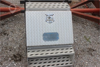 TRI-CITY CANVAS PRODUCTS DIAMOND PLATE CHAIN TOOL BOX Used Tool Box Truck / Trailer Components auction results