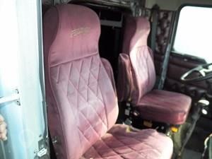 1998 KENWORTH T800 Used Seat Truck / Trailer Components for sale