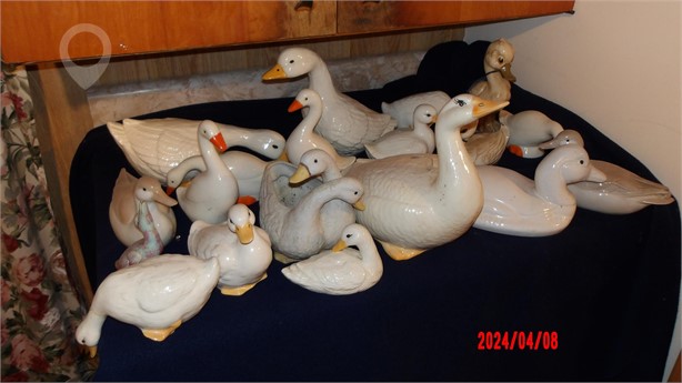 DUCKS & GEESE FIGURENES Used Other Personal Property Personal Property / Household items for sale
