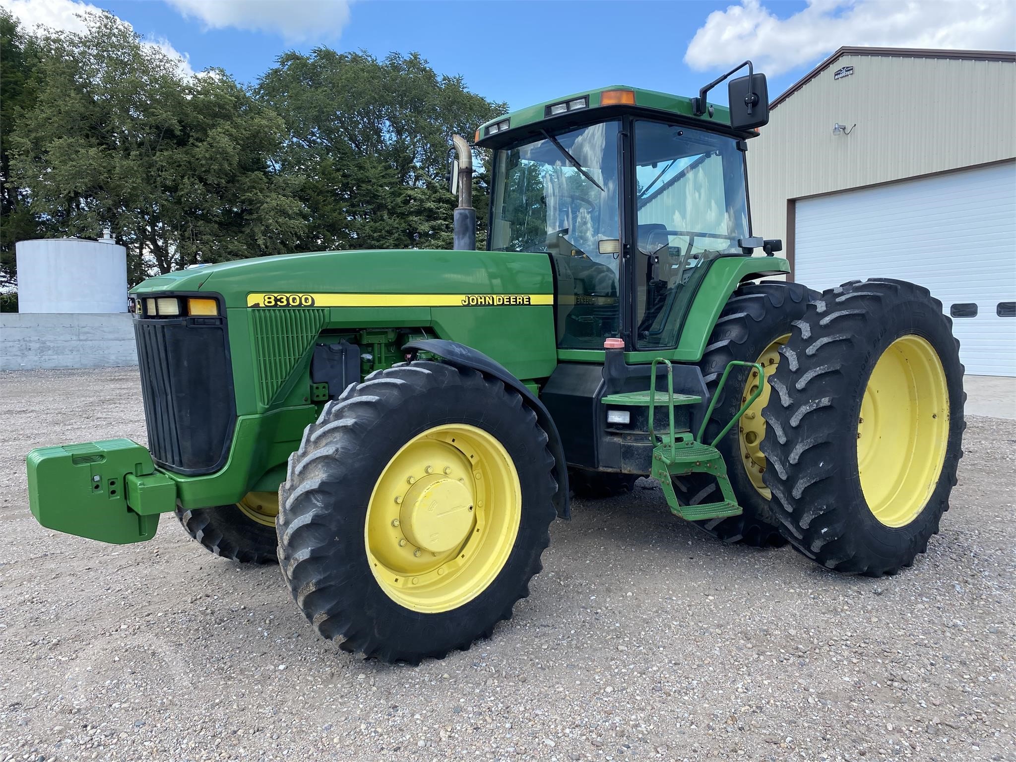 John Deere 00 Auction Results 53 Listings Auctiontime Com Page 1 Of 3