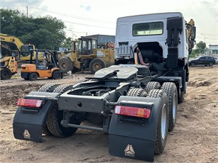 Kina Sinotruck Howo Tractor Truck Hot Sale Med Mekanisk Suspension  Producenter og Fabrik - Pris - SINOTRUCK
