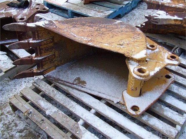 1900 CASE PIN-ON STYLE Used Bucket, Trenching for sale