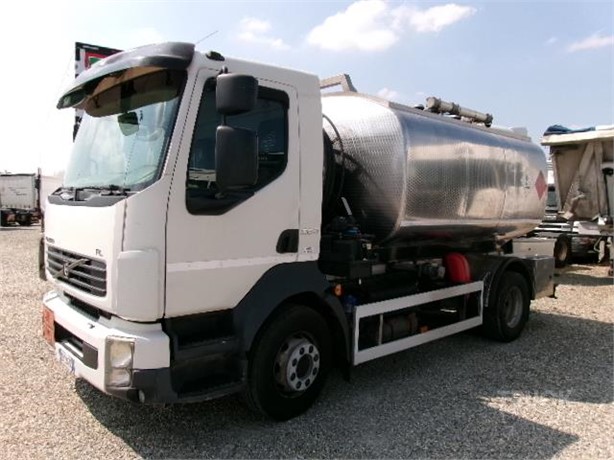 2010 VOLVO FL260 Used Tankwagen für Benzin/Diesel zum verkauf