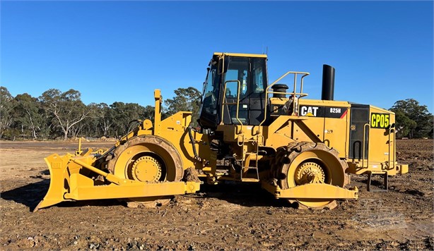 2005 CATERPILLAR 825H Used Padfoot Rollers / Compactors for sale