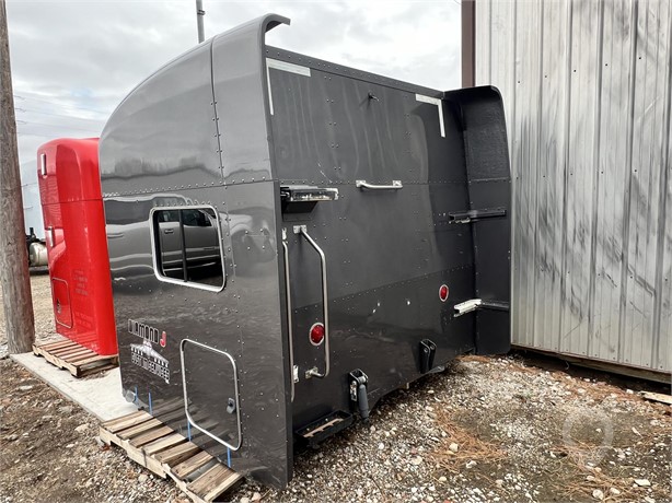 PETERBILT 80 INCH Used Sleeper Truck / Trailer Components auction results
