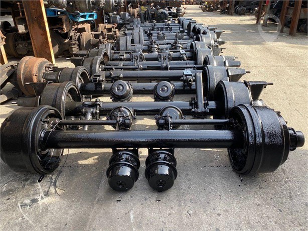 2000 HENDRICKSON BUD HUBS,PILOT METRIC HUBS AND SPOKE DAYTON HUBS Used Axle Truck / Trailer Components for sale
