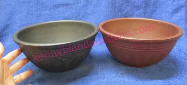 2 Modern Decorative Bowls Hard Plastic Kenny Bland Auctions
