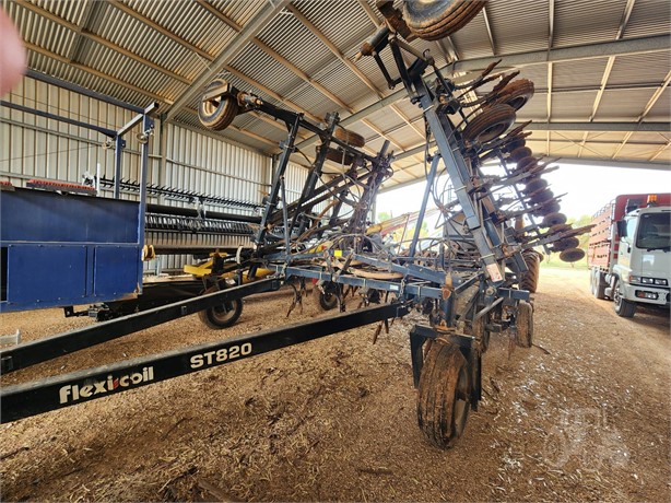2009 FLEXI-COIL ST820 Used Field Cultivators for sale