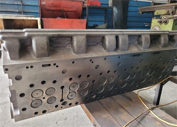 CATERPILLAR C32 Used Engine Cylinder Head for sale