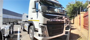 2023 VOLVO FM440 Used Tractor with Sleeper for sale