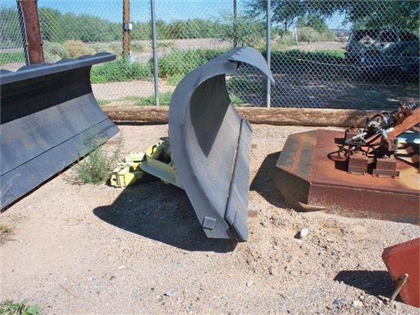 SNOW PLOW FRONT MOUNT Used Other for sale