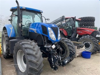 Salvage 100 HP to 174 HP Tractors in CANELLI, PIEMONTE