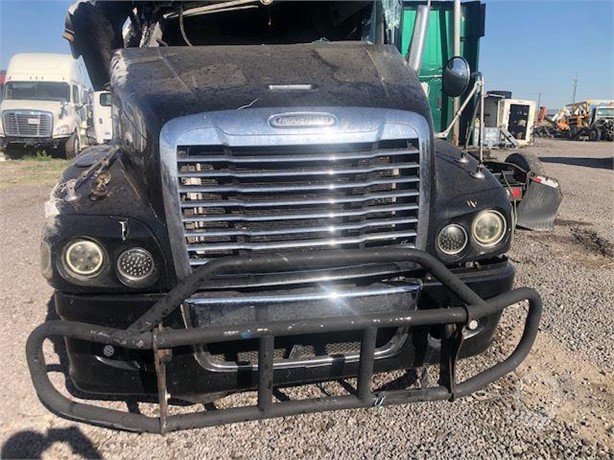 2008 FREIGHTLINER CENTURY CLASS Used Grill Truck / Trailer Components for sale