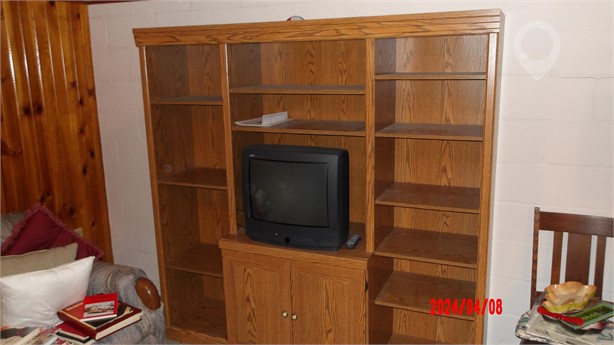 ENTERTAINMENT CENTER Used Entertainment Centers / TV Stands Furniture for sale