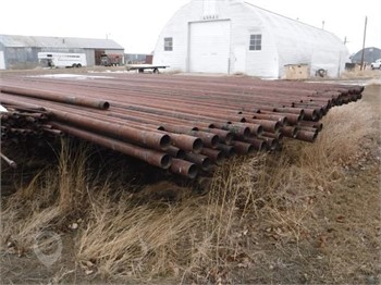 2 7/8"X30' MALE/FEMALE THREADED PIPE WITH RACK Used Other upcoming auctions