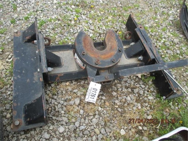 5TH WHEEL Used Fifth Wheel Truck / Trailer Components auction results
