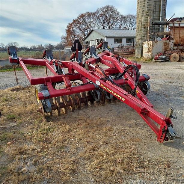 SUNFLOWER 4301 For Sale in Newville, Pennsylvania | TractorHouse.com