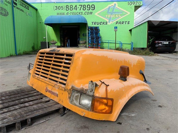 2001 INTERNATIONAL 4900 Used Bonnet Truck / Trailer Components for sale