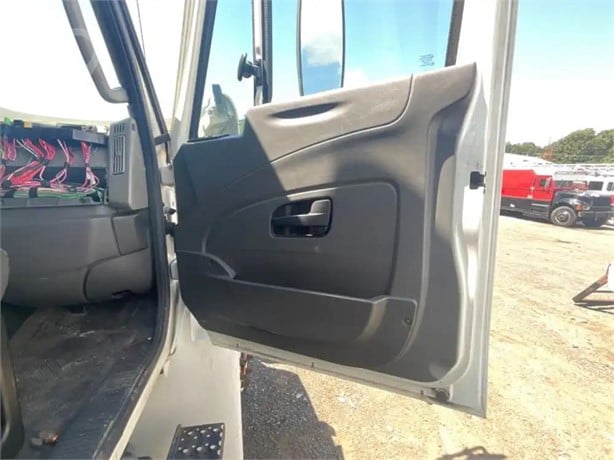 2017 INTERNATIONAL DURASTAR 4300 Used Other Truck / Trailer Components for sale