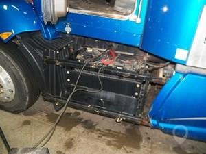 2010 KENWORTH T660 Used Battery Box Truck / Trailer Components for sale