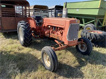 1961 Allis Chalmers D17 tractor in Carbondale, KS