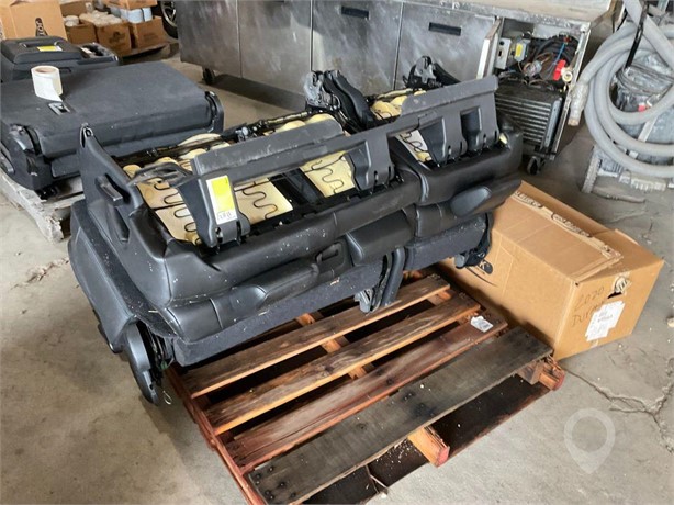 2021 DODGE DURANGO REAR SEAT & CENTER CONSOLE Used Seat Truck / Trailer Components auction results