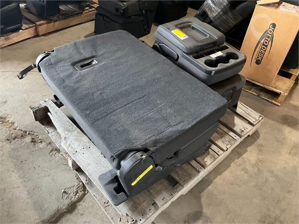2021 CHEVROLET TAHOE REAR SEAT & CENTER CONSOLE Used Seat Truck / Trailer Components auction results