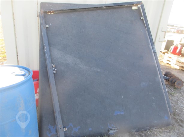 CHEVROLET HARD BOX COVER Used Other Truck / Trailer Components auction results