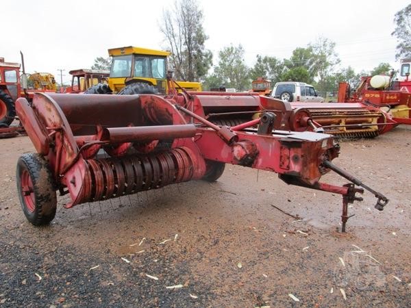 MCCORMICK B45 Used Small Square Balers for sale