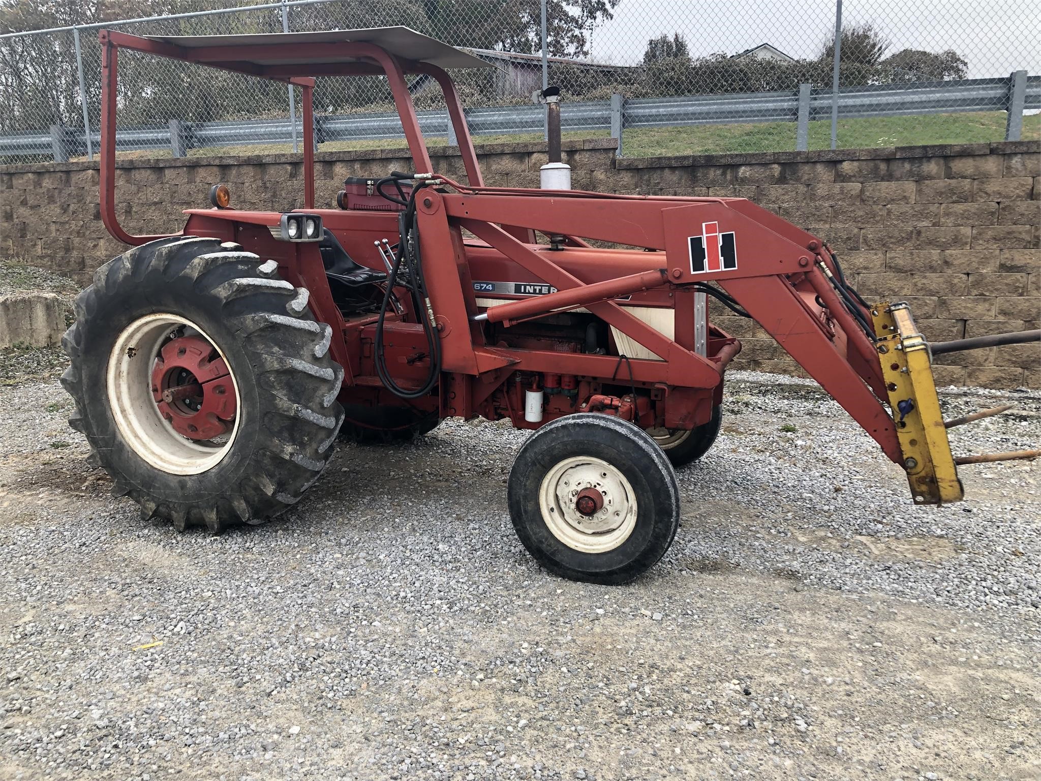 International 674 For Sale 4 Listings Tractorhouse Com Page 1 Of 1