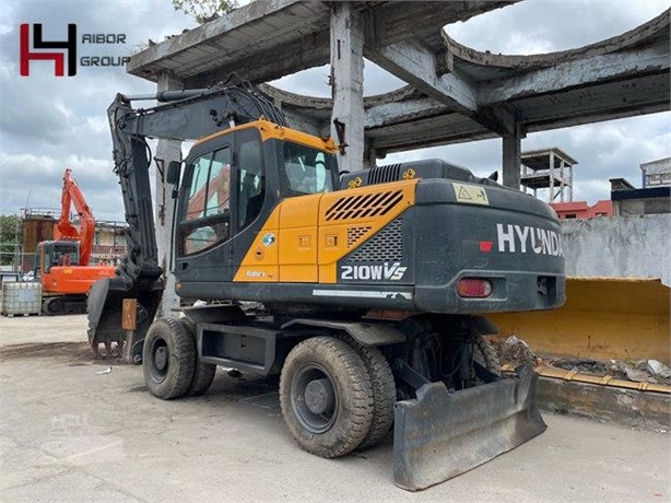 2018 HYUNDAI ROBEX 210W-9S Used Wheel Excavators for sale