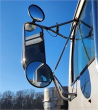 2011 WESTERN STAR 4900EX Gebraucht Fensterglas LKW- / Anhängerkomponenten zum verkauf