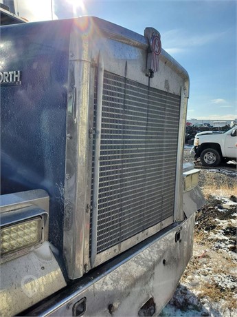 2001 KENWORTH W900 Used Grill Truck / Trailer Components for sale