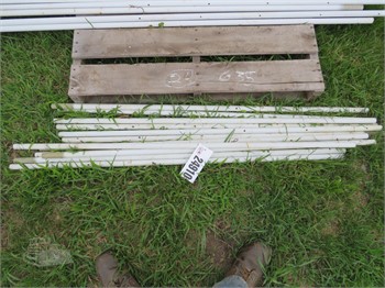(12) 4.5' LINE POSTS Used Fencing Building Supplies upcoming auctions