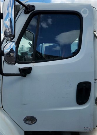 2017 FREIGHTLINER M2 112 MEDIUM DUTY Used Door Truck / Trailer Components for sale
