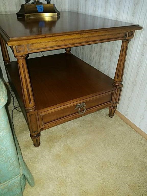 Vintage Henredon Fine Furniture In Table Live And Online