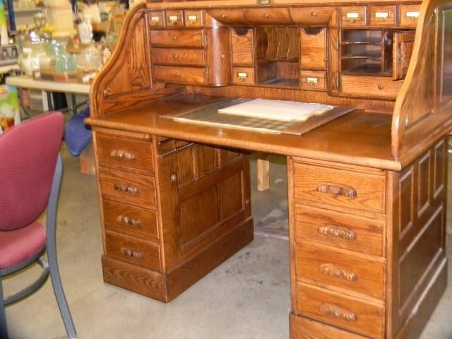 Postmaster Oak Rolltop Desk W Chair Live And Online Auctions On