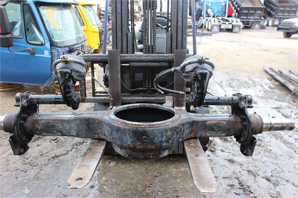 2004 VOLVO VNL Used Axle Truck / Trailer Components for sale